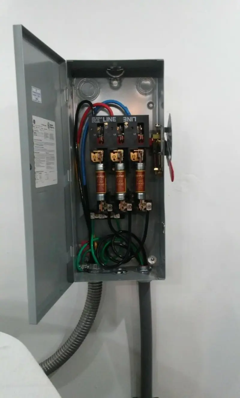 Three-phase disconnect switch installed for Electrical Wiring & Rewiring in Waukesha